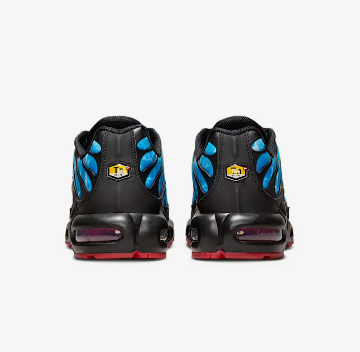NIKE AIR MAX PLUS SHARK ATTACK