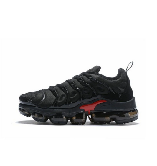 NIKE AIR VAPORMAX
PLUS BLACK RED